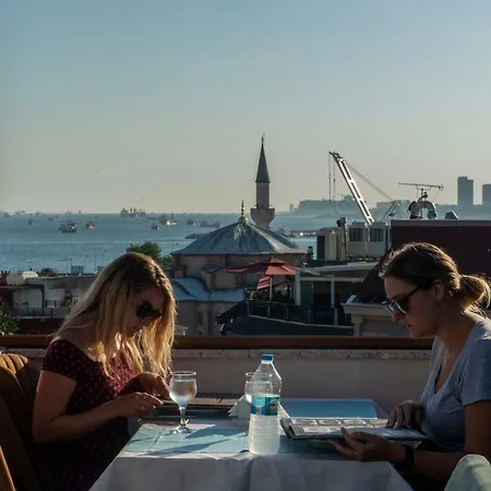 Modena Δωμάτια σε οικογενειακή κατοικία Κωνσταντινούπολη