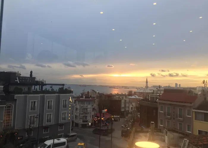 Modena Проживание в семье Стамбул